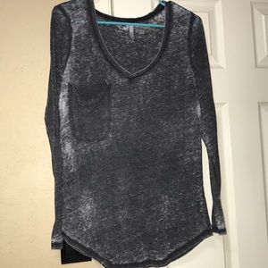 Z-Supply v-neck long sleeve